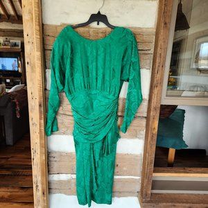 Beautiful emerald green 100% silk cocktail dress